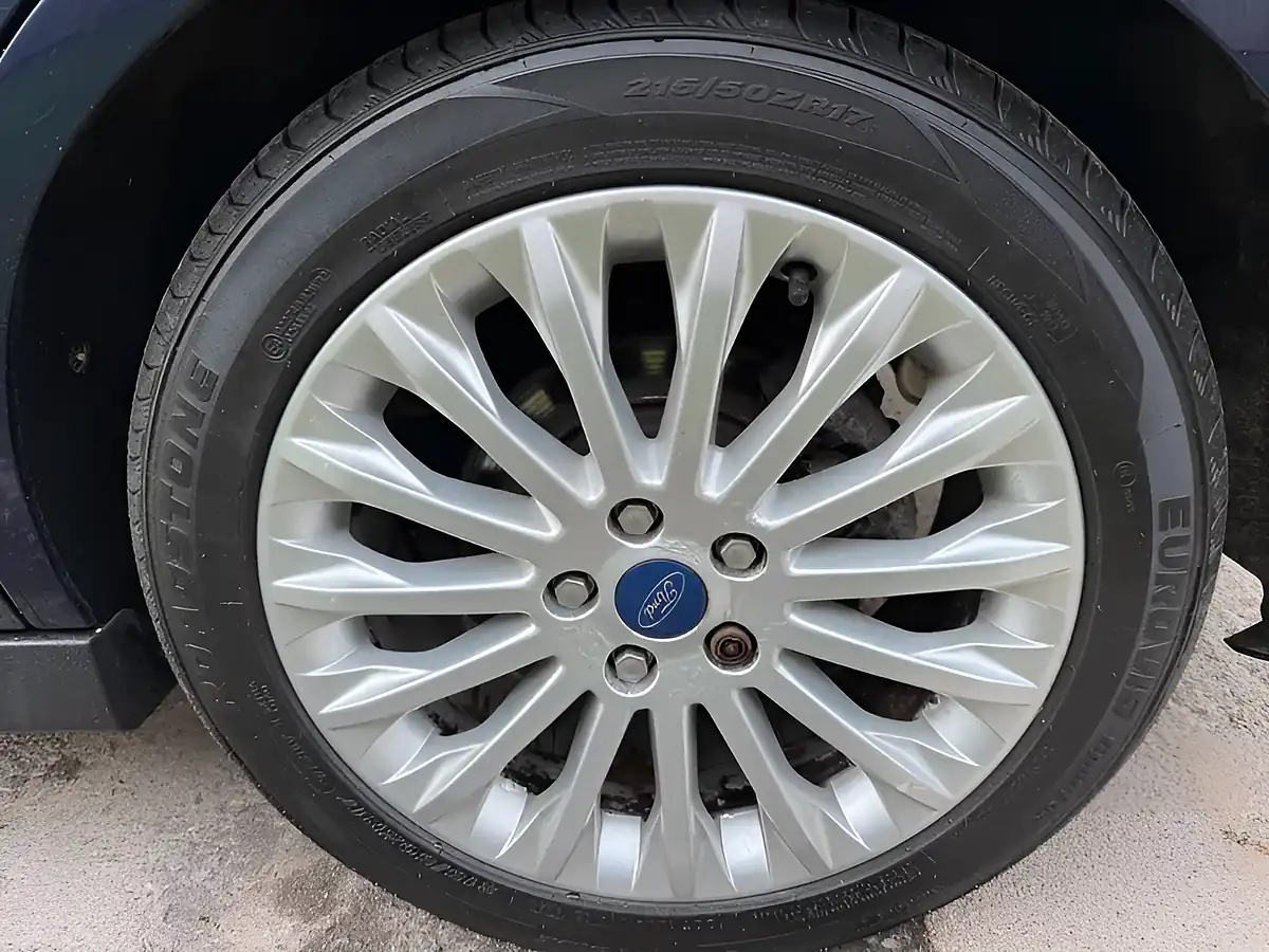 Used 2011 Ford C-Max Titanium Blue - Interior and Exterior details 11