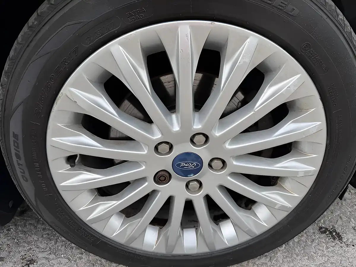 Used 2011 Ford C-Max Titanium Blue - Interior and Exterior details 13