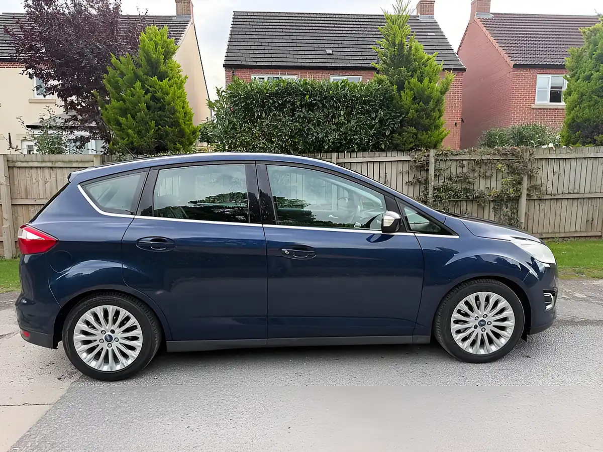 Used 2011 Ford C-Max Titanium Blue - Interior and Exterior details 4