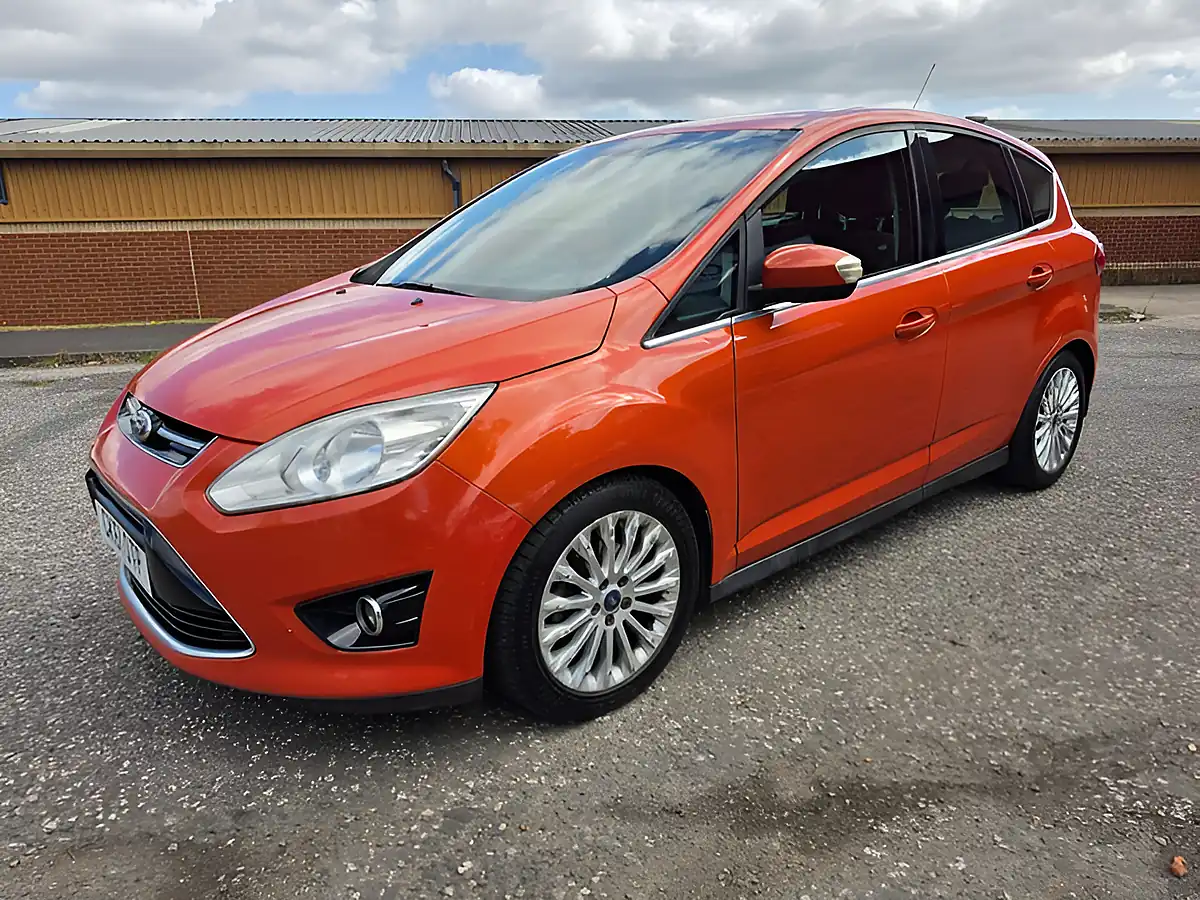 Used 2011 Ford C-Max Titanium Red - Interior and Exterior details 3