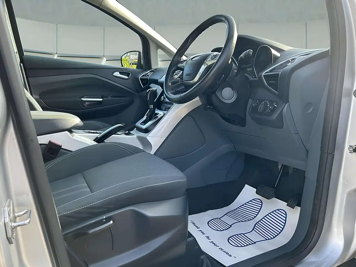 Used 2011 Ford C-Max Titanium Silver - Interior and Exterior details 12