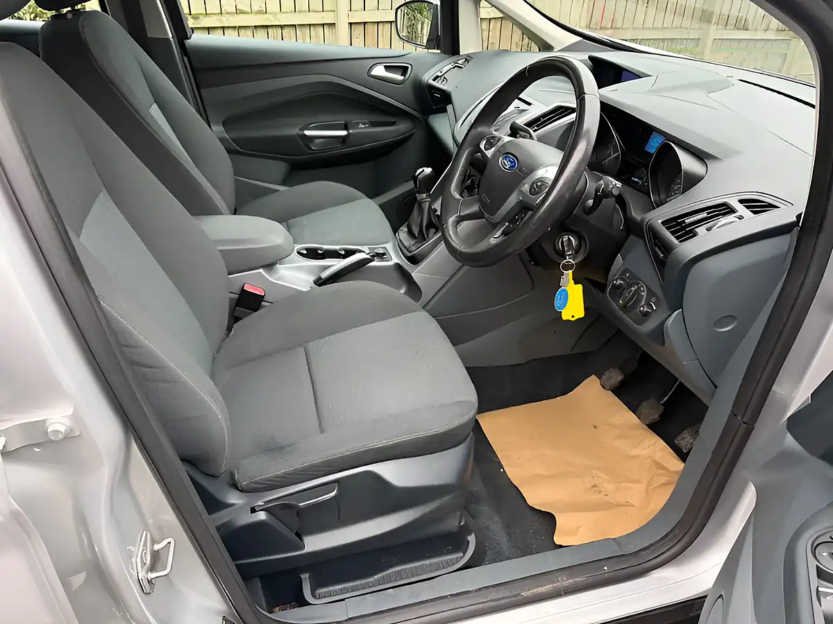 Used 2011 Ford C-Max Zetec Silver - Interior and Exterior details 13