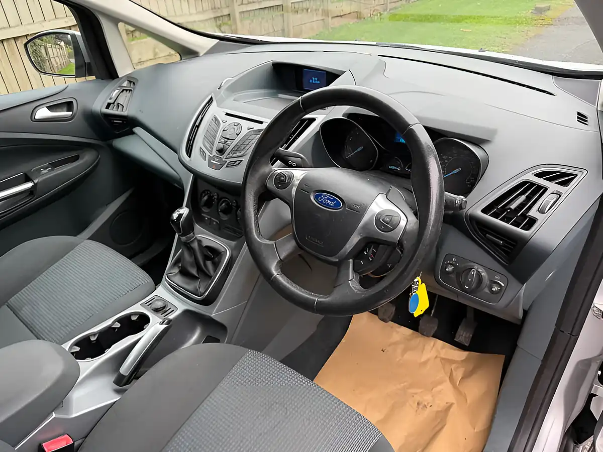 Used 2011 Ford C-Max Zetec Silver - Interior and Exterior details 14