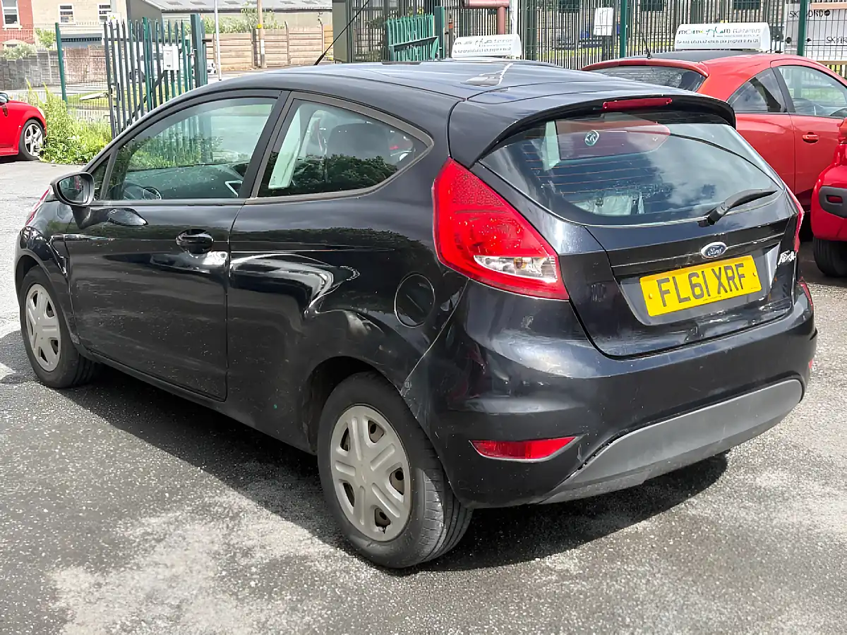 Used 2011 Ford Fiesta Edge Black - Interior and Exterior details 5