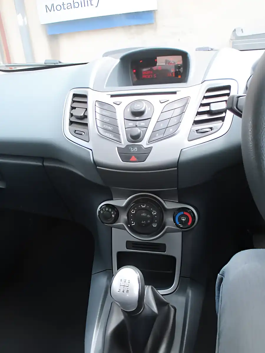 Used 2011 Ford Fiesta Edge Black - Interior and Exterior details 10