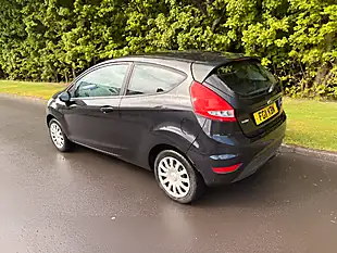 Used 2011 Ford Fiesta Edge Black - Interior and Exterior details 4