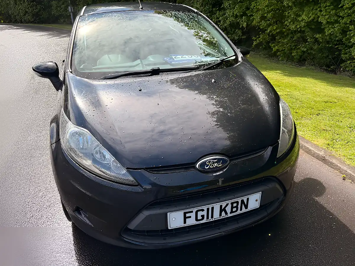 Used 2011 Ford Fiesta Edge Black - Interior and Exterior details 9