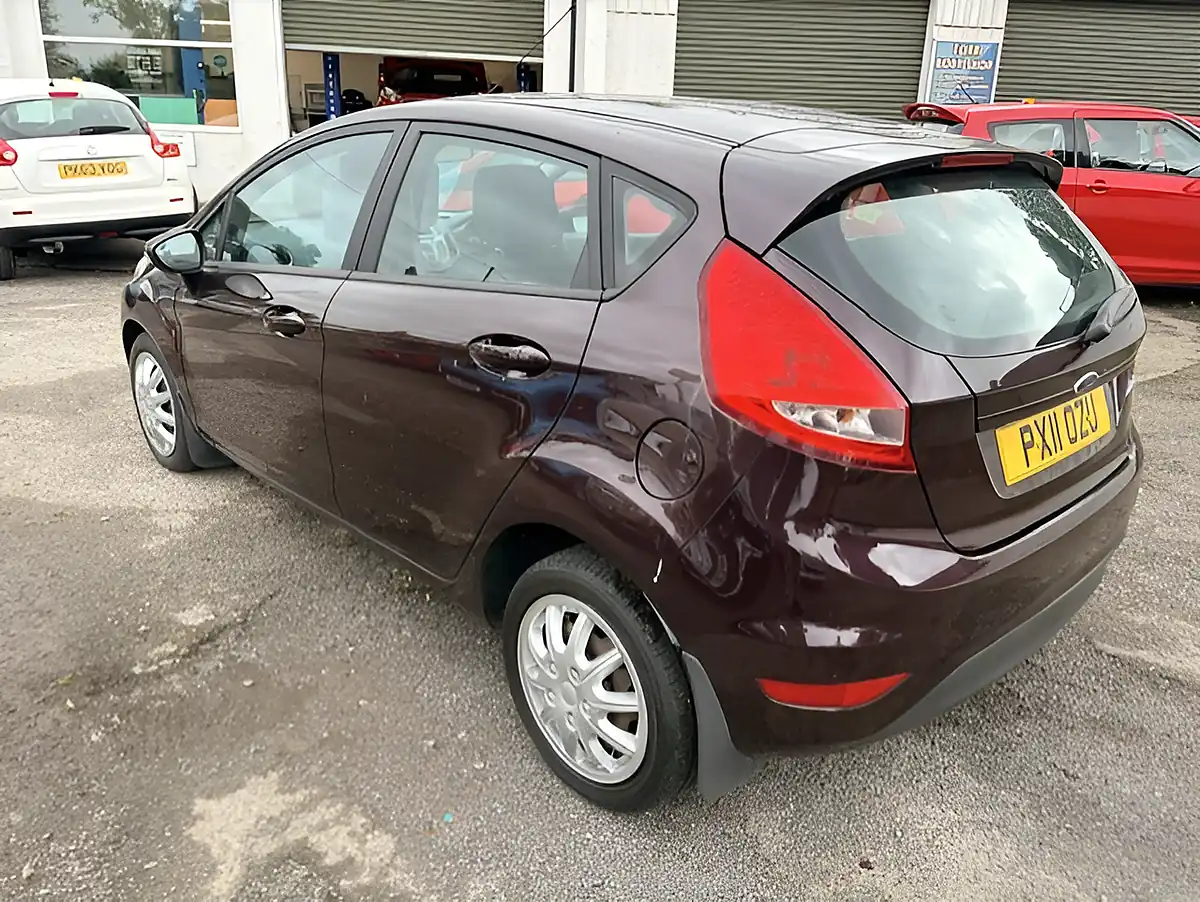 Used 2011 Ford Fiesta Edge Purple - Interior and Exterior details 3