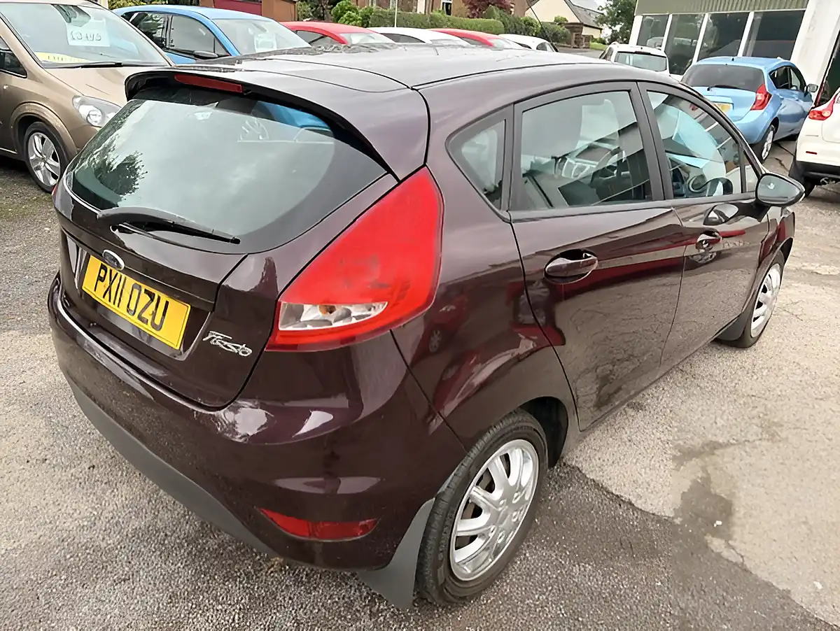 Used 2011 Ford Fiesta Edge Purple - Interior and Exterior details 7