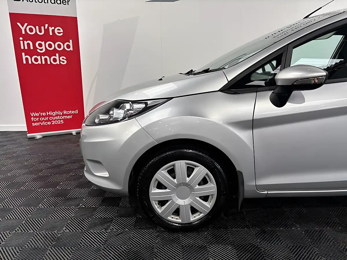 Used 2011 Ford Fiesta Edge Silver - Interior and Exterior details 13