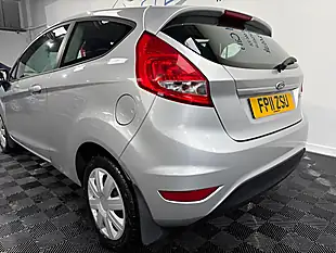 Used 2011 Ford Fiesta Edge Silver - Interior and Exterior details 2