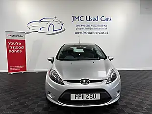 Used 2011 Ford Fiesta Edge Silver - Interior and Exterior details 4