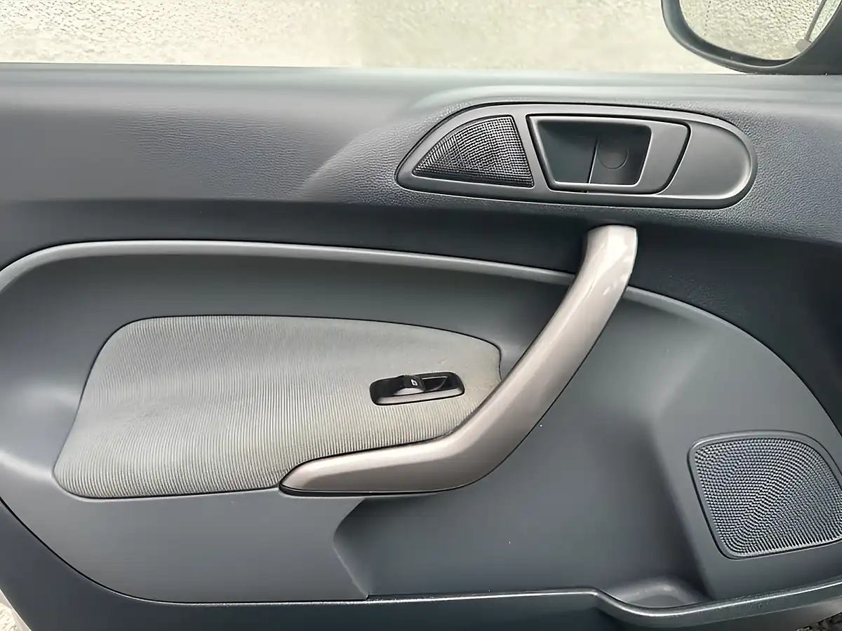 Used 2011 Ford Fiesta Edge Silver - Interior and Exterior details 11