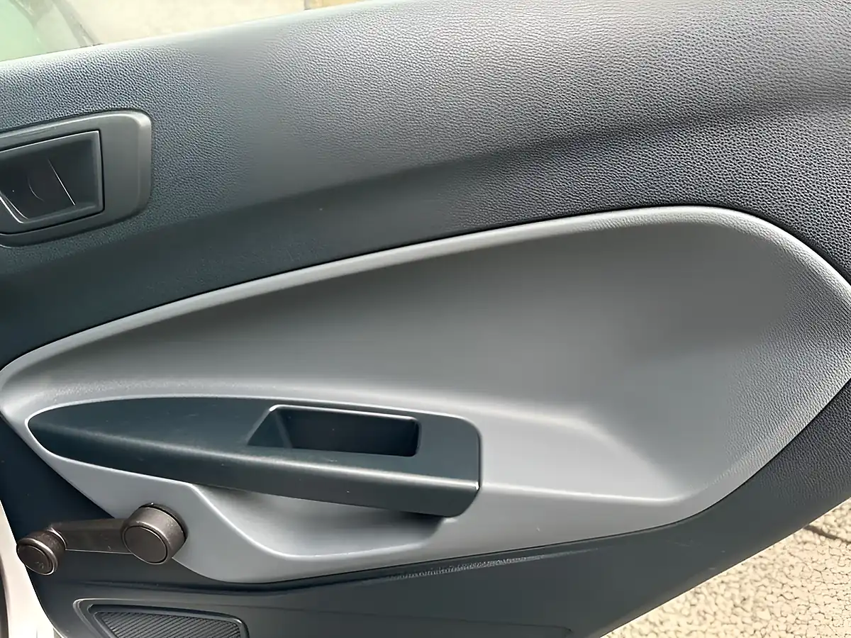 Used 2011 Ford Fiesta Edge Silver - Interior and Exterior details 14