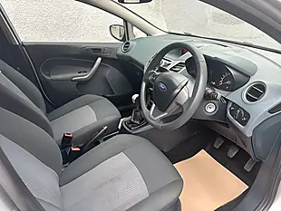 Used 2011 Ford Fiesta Edge Silver - Interior and Exterior details 15