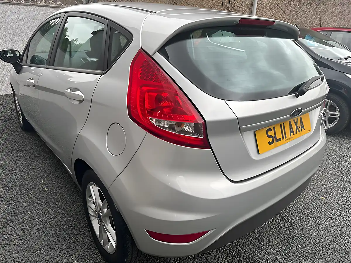 Used 2011 Ford Fiesta Edge Silver - Interior and Exterior details 5