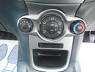 Used 2011 Ford Fiesta Edge Silver - Interior and Exterior details 7