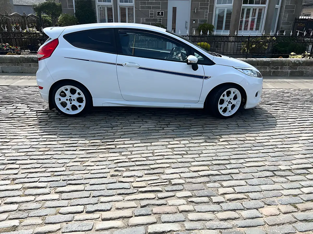 Used 2011 Ford Fiesta S1600 Limited Edition White - Interior and Exterior details 6