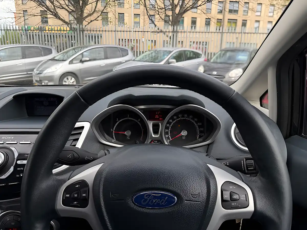 Used 2011 Ford Fiesta Titanium Black - Interior and Exterior details 11