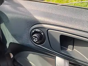 Used 2011 Ford Fiesta Titanium Silver - Interior and Exterior details 10