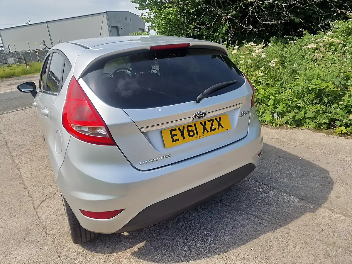 Used 2011 Ford Fiesta Titanium Silver - Interior and Exterior details 6