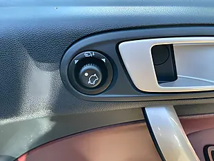 Used 2011 Ford Fiesta Titanium Silver - Interior and Exterior details 16