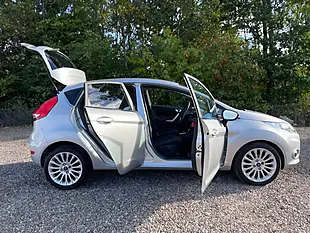 Used 2011 Ford Fiesta Titanium Silver - Interior and Exterior details 9