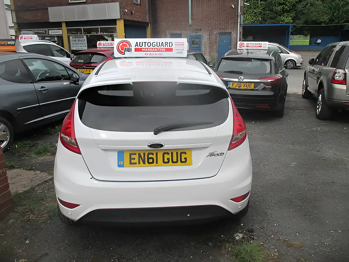 Used 2011 Ford Fiesta Titanium White - Interior and Exterior details 3