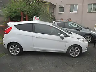 Used 2011 Ford Fiesta Titanium White - Interior and Exterior details 4