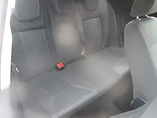 Used 2011 Ford Fiesta Titanium White - Interior and Exterior details 7