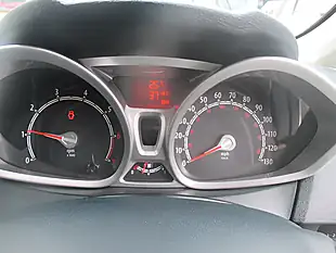 Used 2011 Ford Fiesta Titanium White - Interior and Exterior details 8