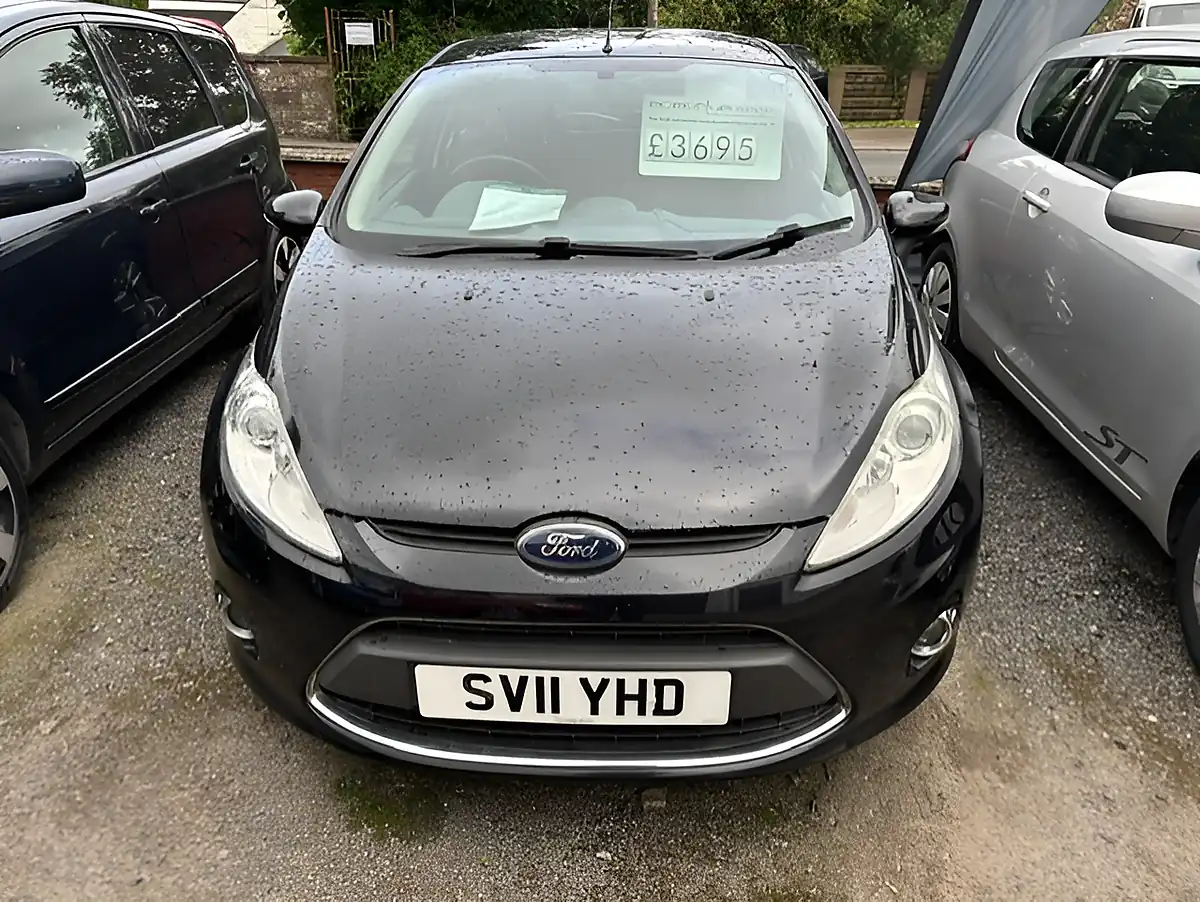 Used 2011 Ford Fiesta Zetec Black - Interior and Exterior details 2