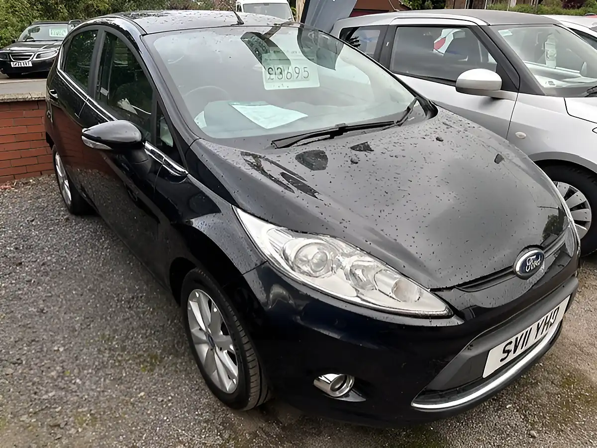 Used 2011 Ford Fiesta Zetec Black - Interior and Exterior details 3