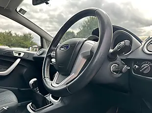 Used 2011 Ford Fiesta Zetec Black - Interior and Exterior details 14