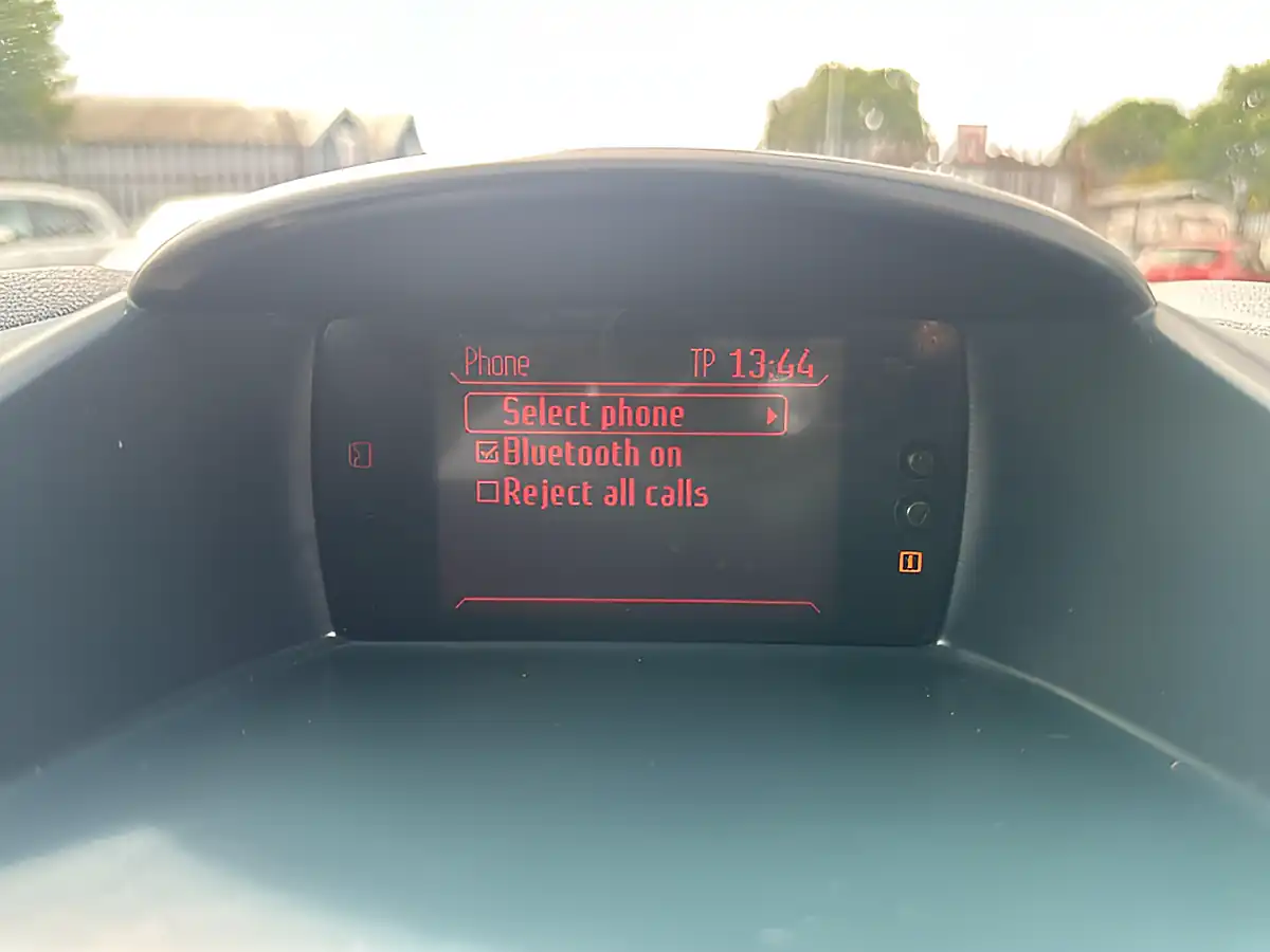 Used 2011 Ford Fiesta Zetec Black - Interior and Exterior details 15