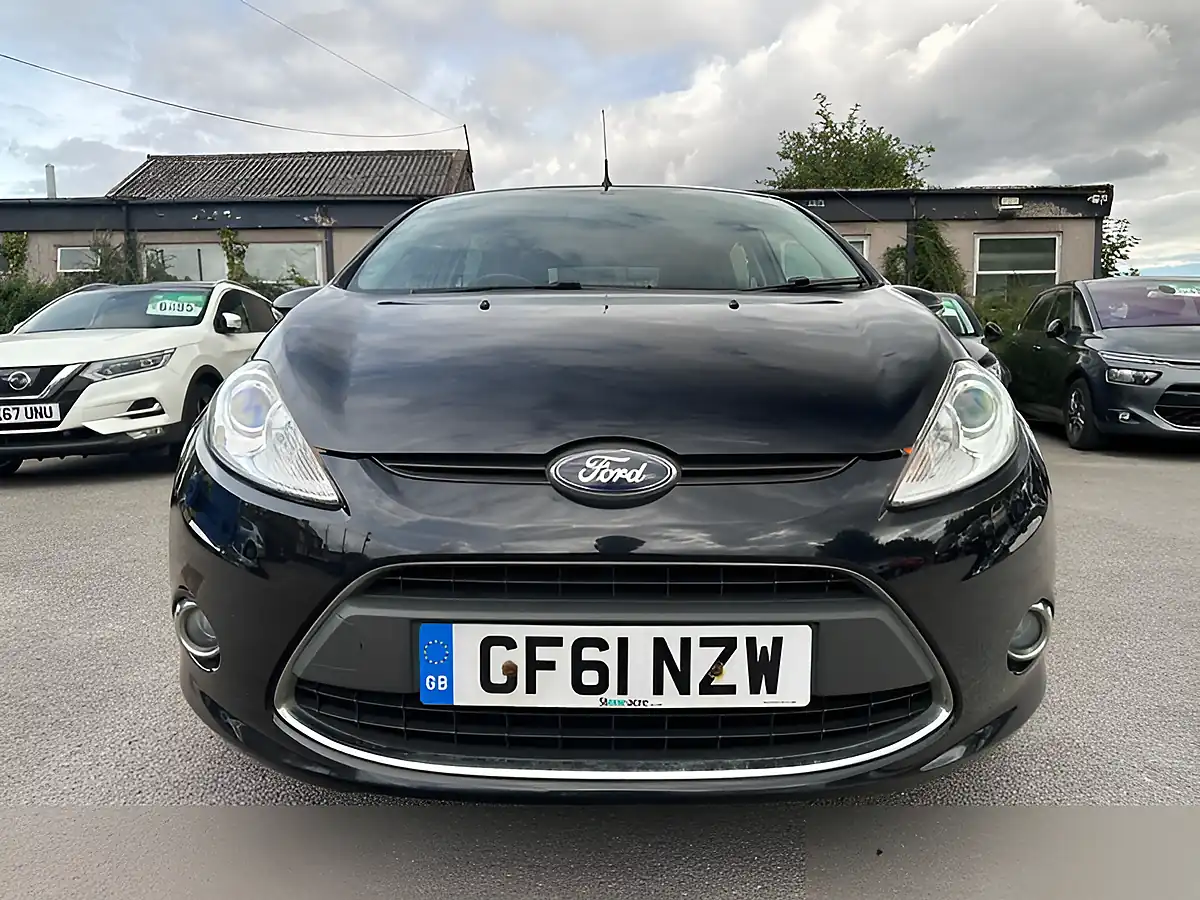 Used 2011 Ford Fiesta Zetec Black - Interior and Exterior details 9