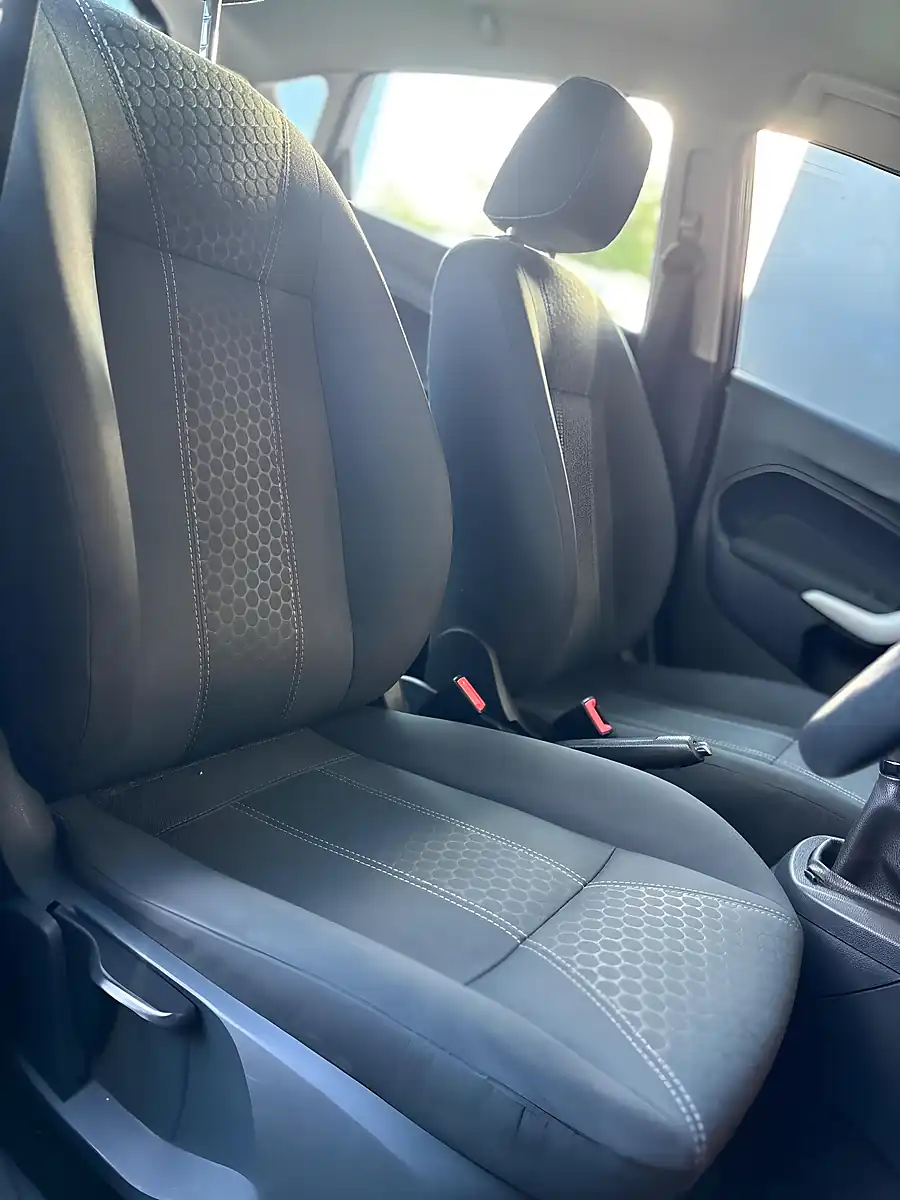 Used 2011 Ford Fiesta Zetec Black - Interior and Exterior details 12