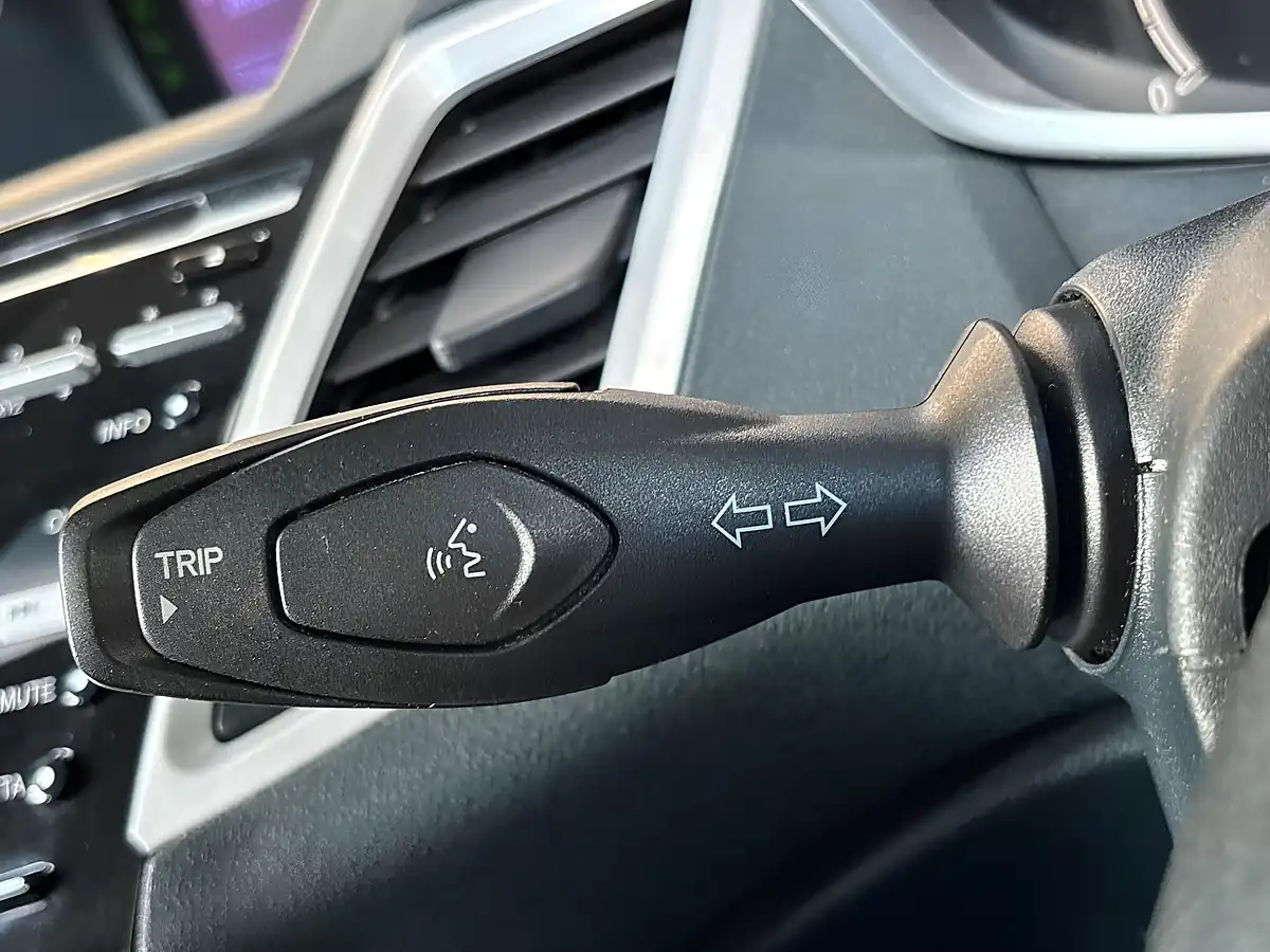 Used 2011 Ford Fiesta Zetec Black - Interior and Exterior details 17