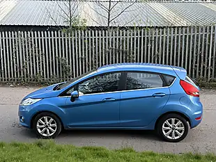 Used 2011 Ford Fiesta Zetec Blue - Interior and Exterior details 2