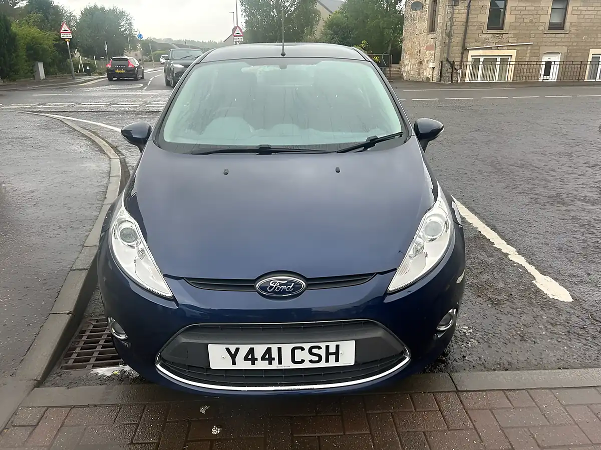 Used 2011 Ford Fiesta Zetec Blue - Interior and Exterior details 6