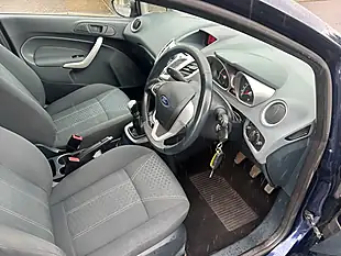 Used 2011 Ford Fiesta Zetec Blue - Interior and Exterior details 8