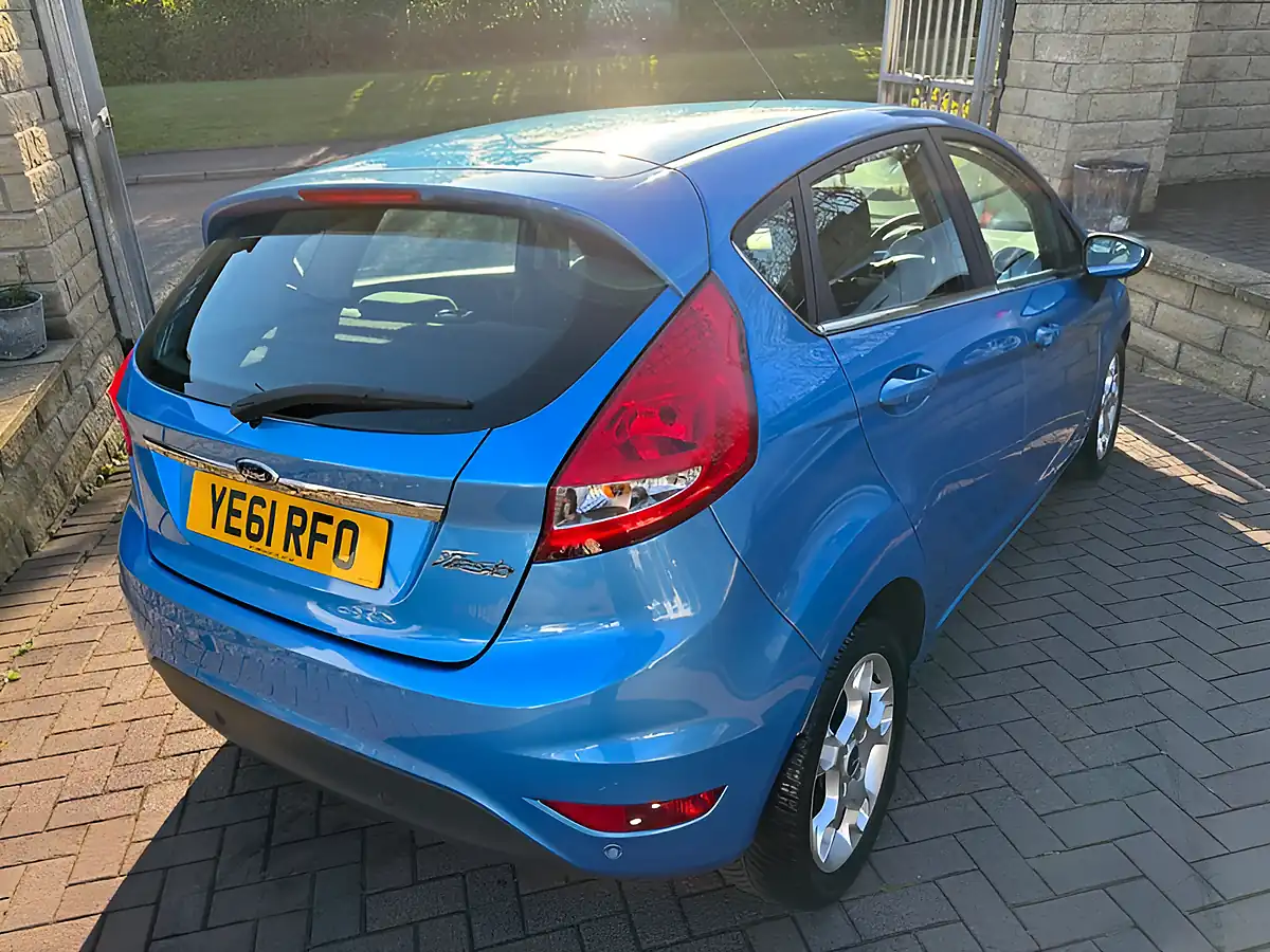 Used 2011 Ford Fiesta Zetec Blue - Interior and Exterior details 10