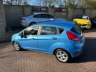 Used 2011 Ford Fiesta Zetec Blue - Interior and Exterior details 6