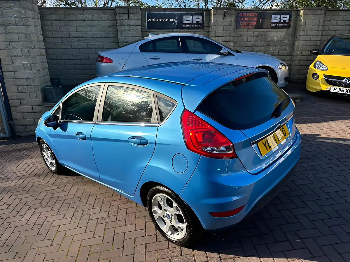 Used 2011 Ford Fiesta Zetec Blue - Interior and Exterior details 7