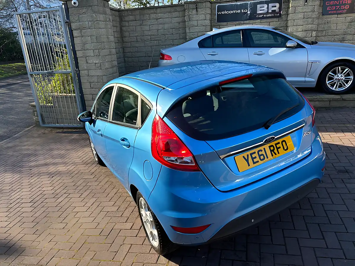 Used 2011 Ford Fiesta Zetec Blue - Interior and Exterior details 8