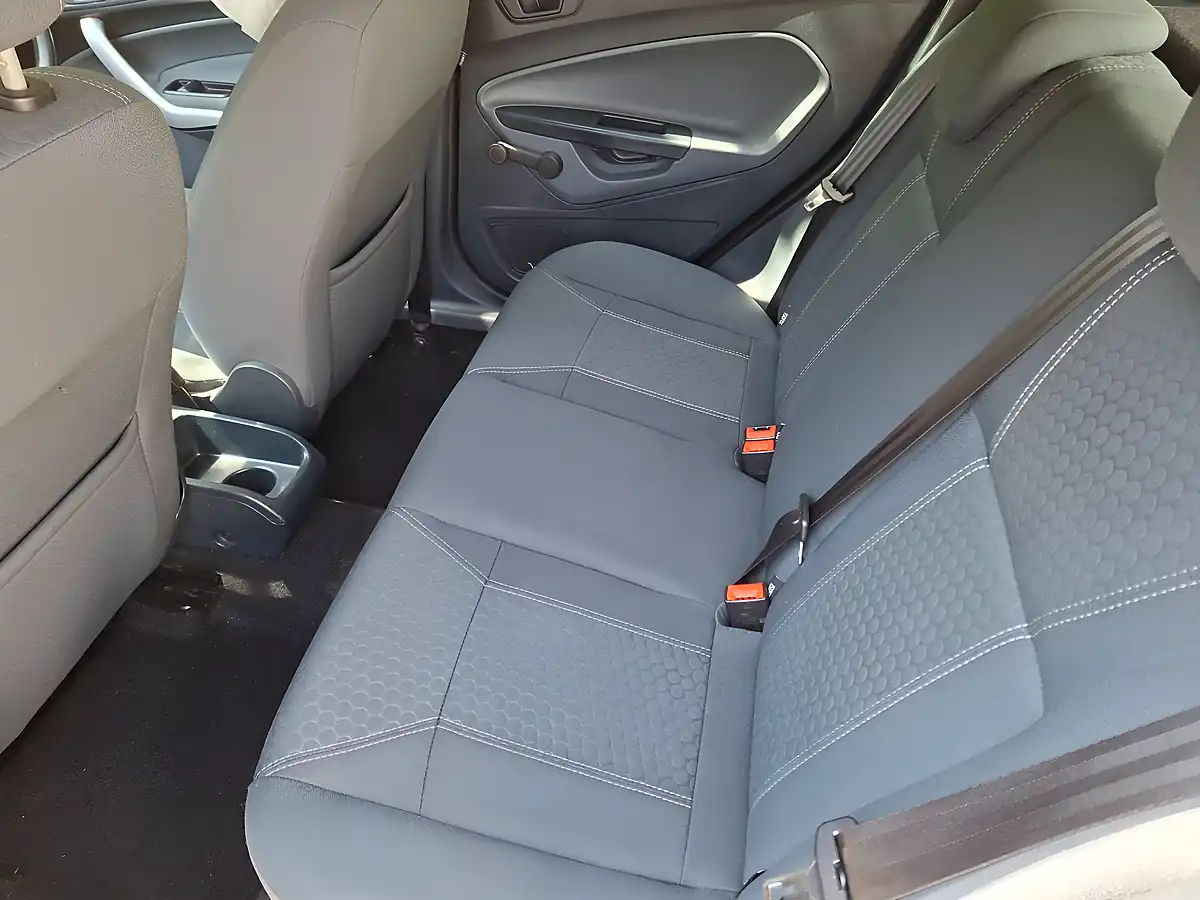 Used 2011 Ford Fiesta Zetec Blue - Interior and Exterior details 10
