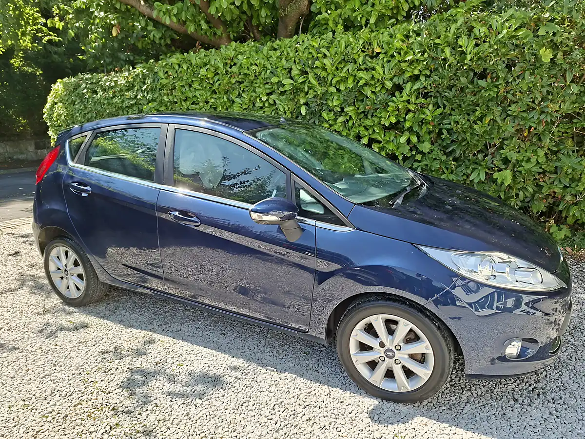 Used 2011 Ford Fiesta Zetec Blue - Interior and Exterior details 2