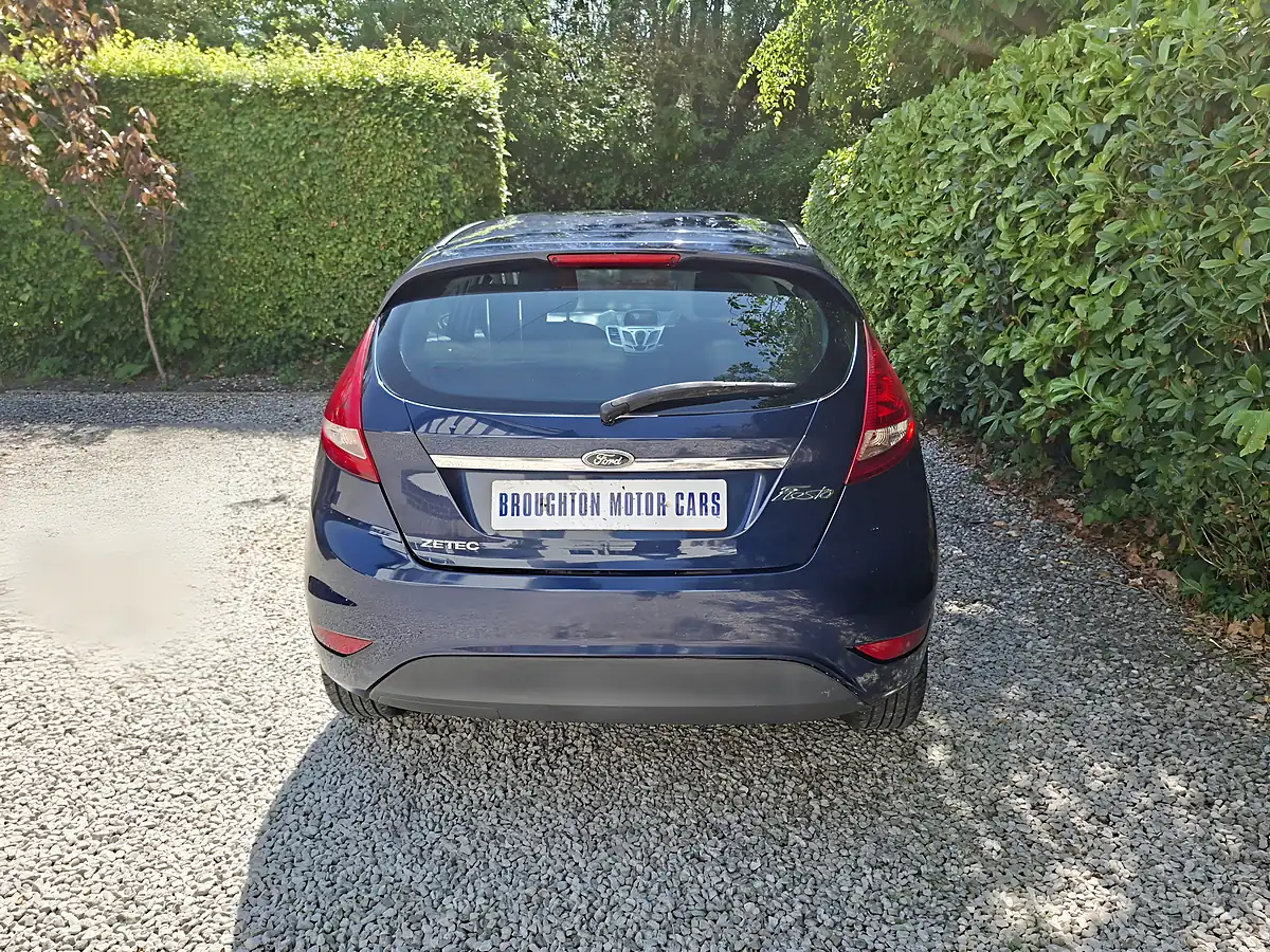 Used 2011 Ford Fiesta Zetec Blue - Interior and Exterior details 8