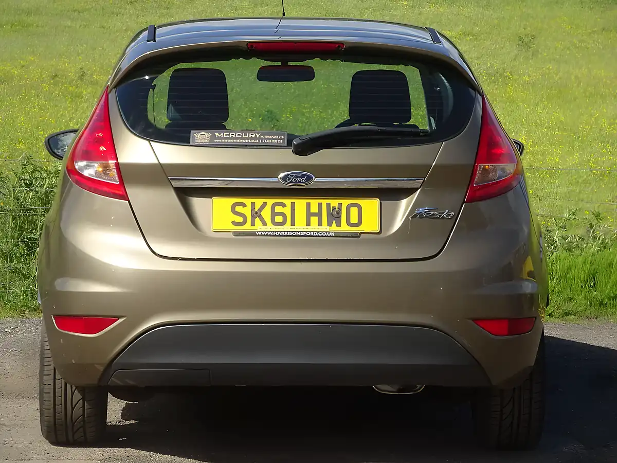Used 2011 Ford Fiesta Zetec Brown - Interior and Exterior details 10