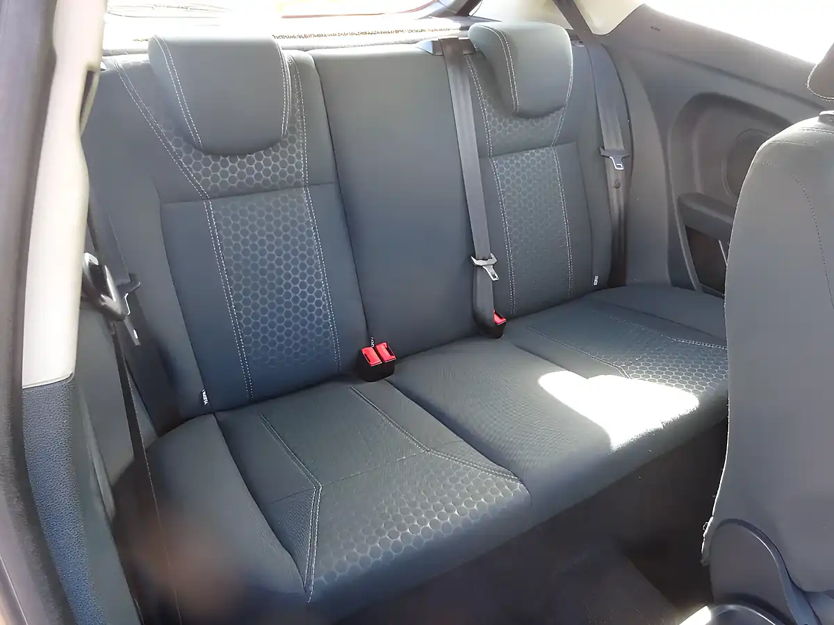 Used 2011 Ford Fiesta Zetec Brown - Interior and Exterior details 18
